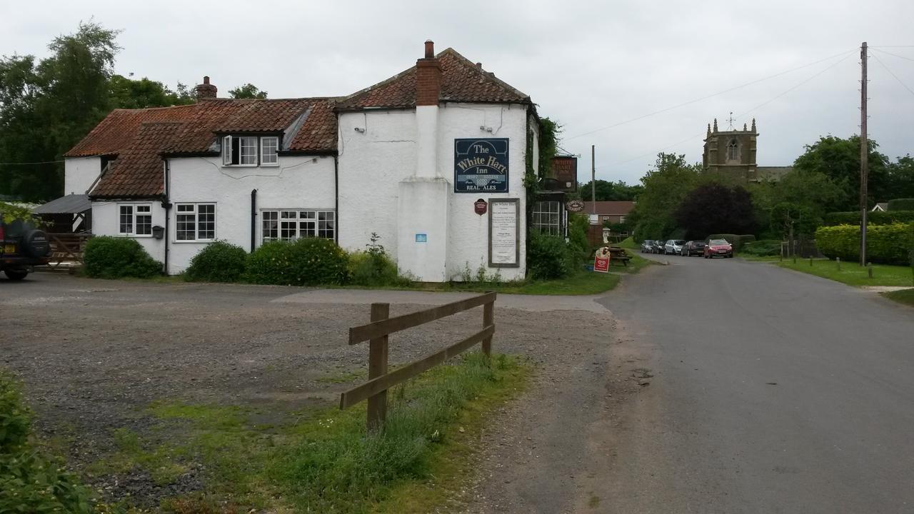 The White Hart Inn Tetford Zewnętrze zdjęcie